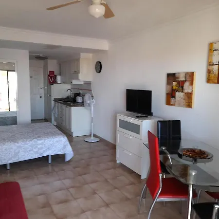 Apartamento Castle Harbour Christianos